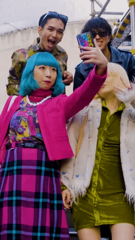 TIKTOK JP FASHION GROUP STAIRS 1